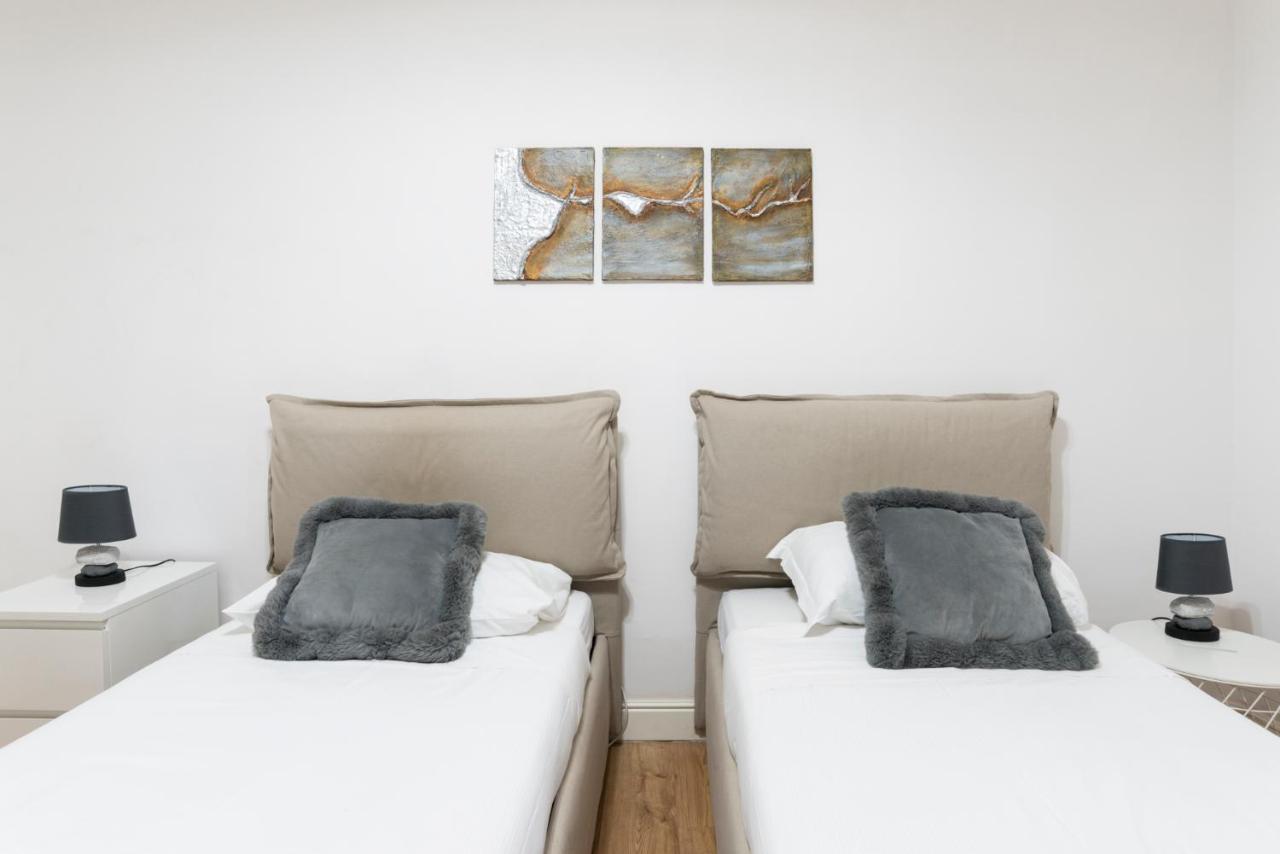 Tiber Majesty 25 Piazza Del Popolo Apartment Rome Exterior photo